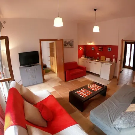 Apartmán Homely Garden Old Town
