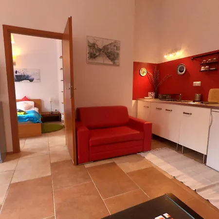 Appartamento Homely Garden Old Town Cracovia