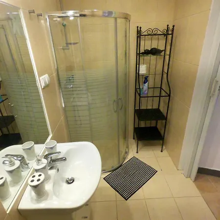 Appartamento Homely Garden Old Town *